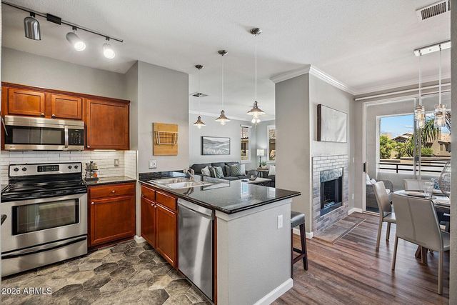 7009 E ACOMA Drive 2121, Scottsdale, AZ 85254