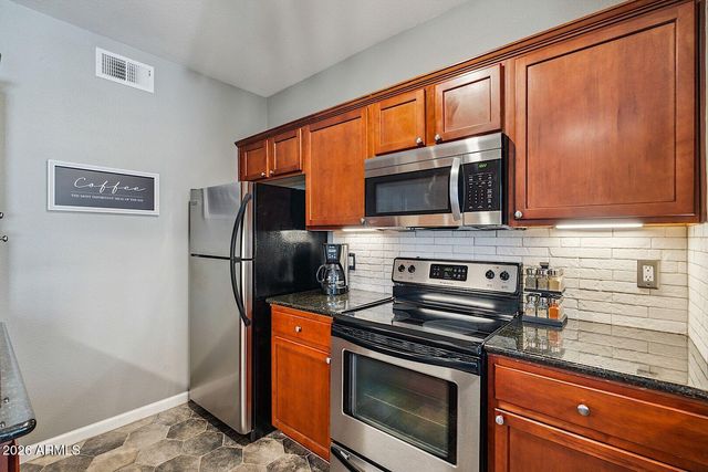 7009 E ACOMA Drive 2121, Scottsdale, AZ 85254