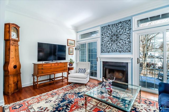 82 Bywatyr Lane 82, Bridgeport, CT 06605