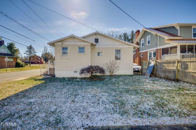 631 Taylor Street, Bristol, TN 37620