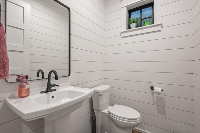 153 Caraway Drive, Niceville, FL 32578