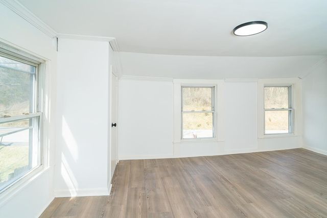 537 STRAITH ST, Staunton, VA 24401