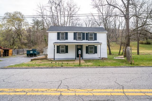 537 STRAITH ST, Staunton, VA 24401