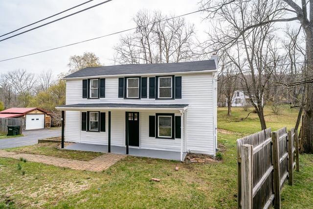 537 STRAITH ST, Staunton, VA 24401