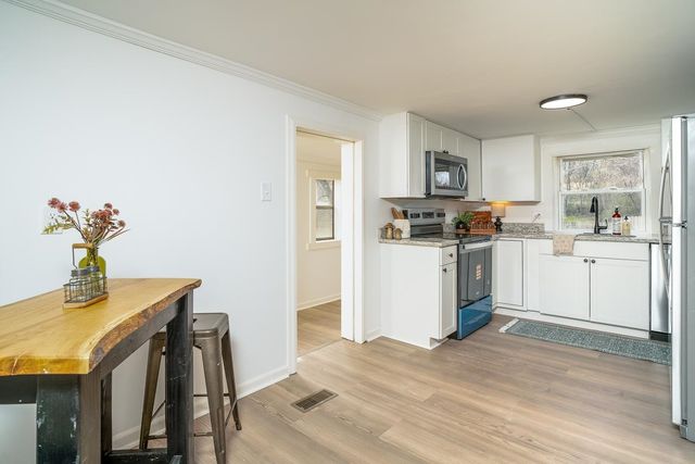 537 STRAITH ST, Staunton, VA 24401