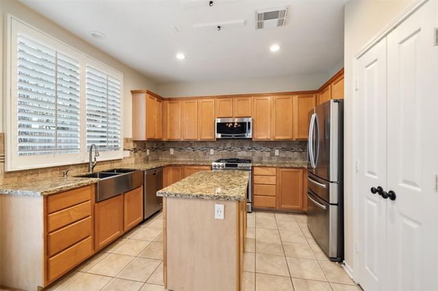 162 W Sundance Circle, Spring, TX 77382