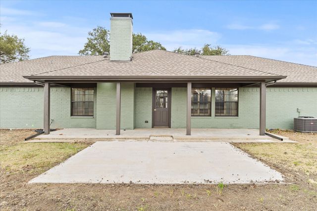 8 Harker Circle, Rockwall, TX 75087