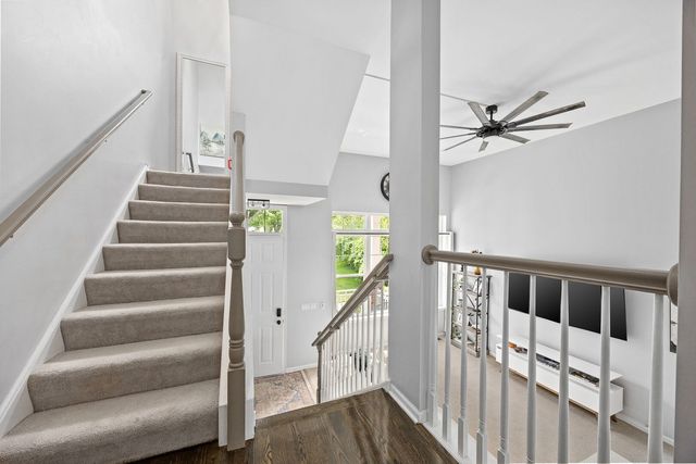 1103 LONGWOOD Drive, Lisle, IL 60532