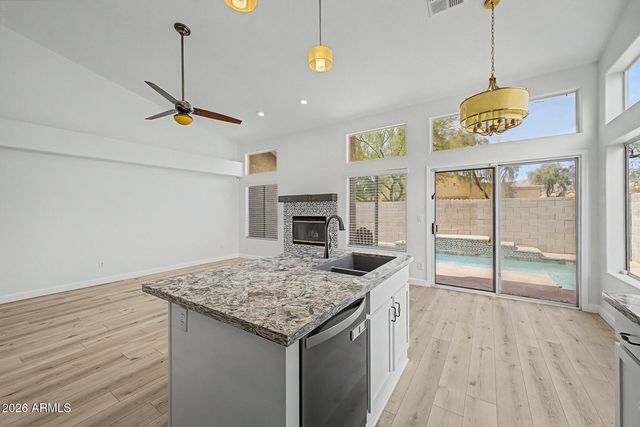1220 E BRIARWOOD Terrace, Phoenix, AZ 85048