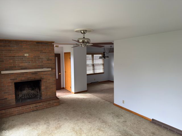 42 S Ross Street, Columbus, IN 47201