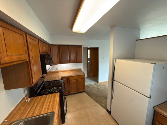 42 S Ross Street, Columbus, IN 47201