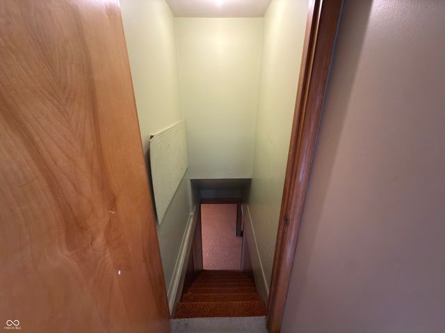 42 S Ross Street, Columbus, IN 47201