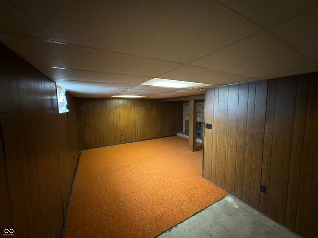 42 S Ross Street, Columbus, IN 47201