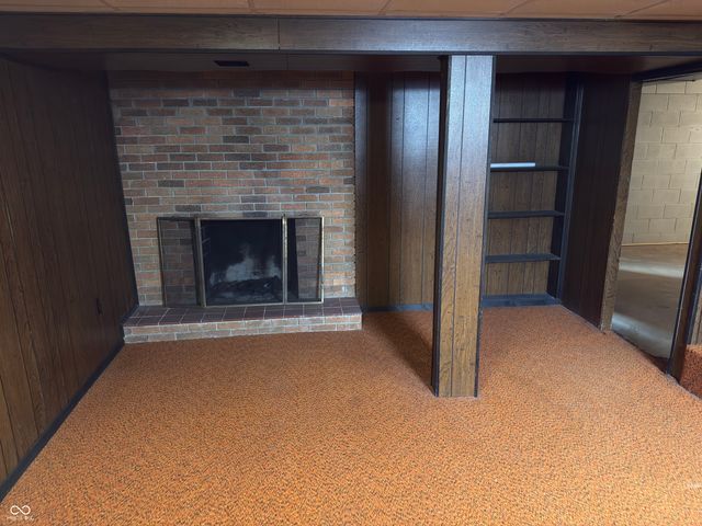 42 S Ross Street, Columbus, IN 47201