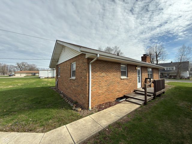 42 S Ross Street, Columbus, IN 47201