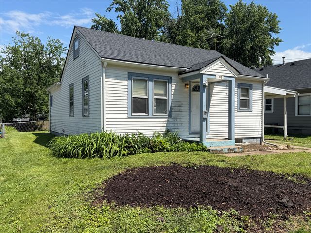 1315 E 25th Street, Des Moines, IA 50317