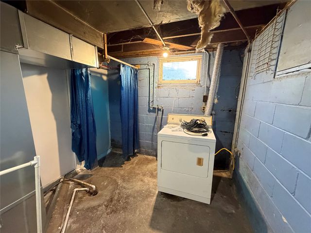 1315 E 25th Street, Des Moines, IA 50317