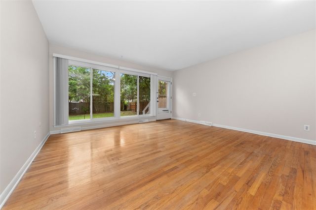 1025 Western Drive, Ann Arbor, MI 48103