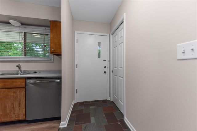 1025 Western Drive, Ann Arbor, MI 48103