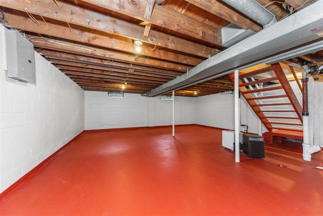 1025 Western Drive, Ann Arbor, MI 48103