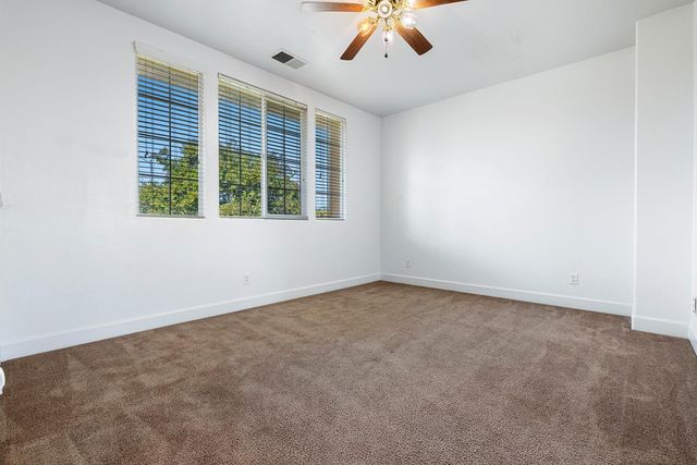 7087 E Fedora Avenue E, Fresno, CA 93737