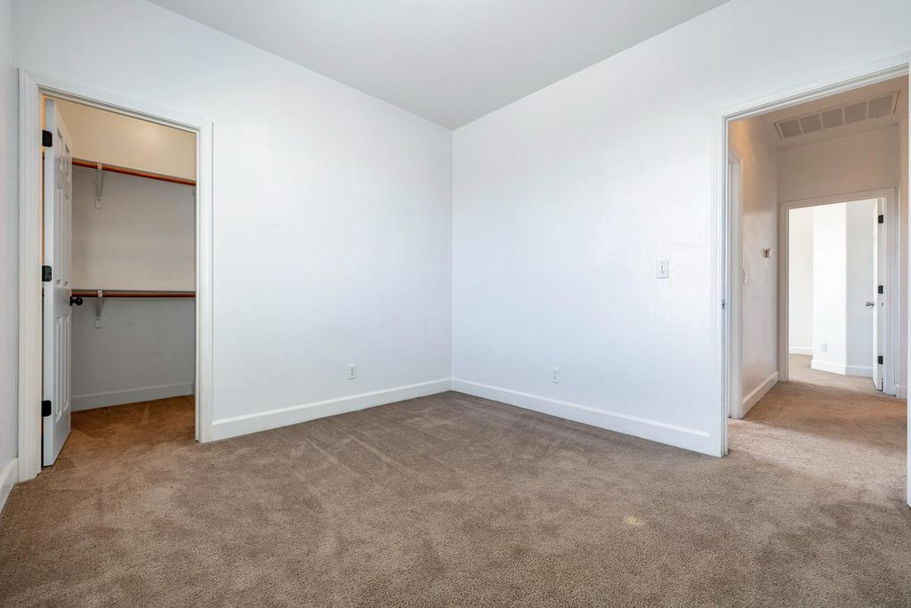 Image 36 of property listing at 7087 E Fedora Avenue E, Fresno, CA 93737