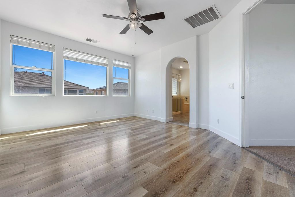 Image 38 of property listing at 7087 E Fedora Avenue E, Fresno, CA 93737