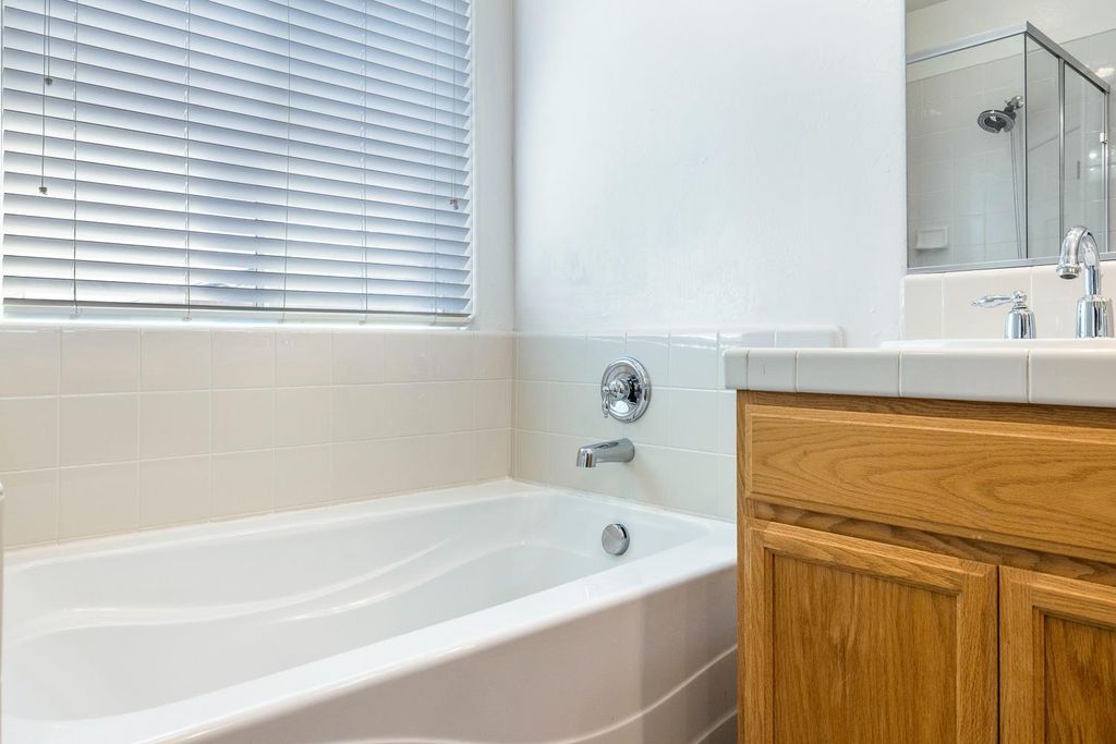 Image 42 of property listing at 7087 E Fedora Avenue E, Fresno, CA 93737