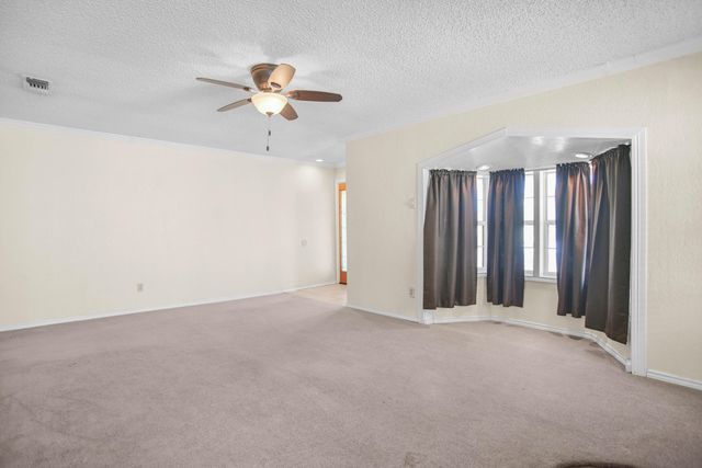 906 N 3rd Street, Brownfield, TX 79316