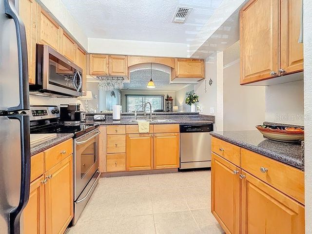 10199 SAILWINDS BOULEVARD S 201, Largo, FL 33773