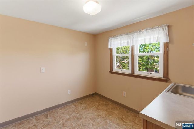 1017 E 27th Street, Paterson, NJ 07513