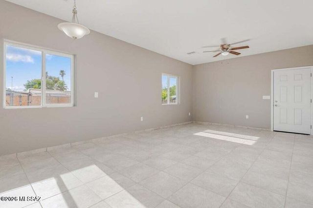8047 E Escalante Road, Tucson, AZ 85730