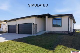 10411 S 77th Street, Lincoln, NE 68516