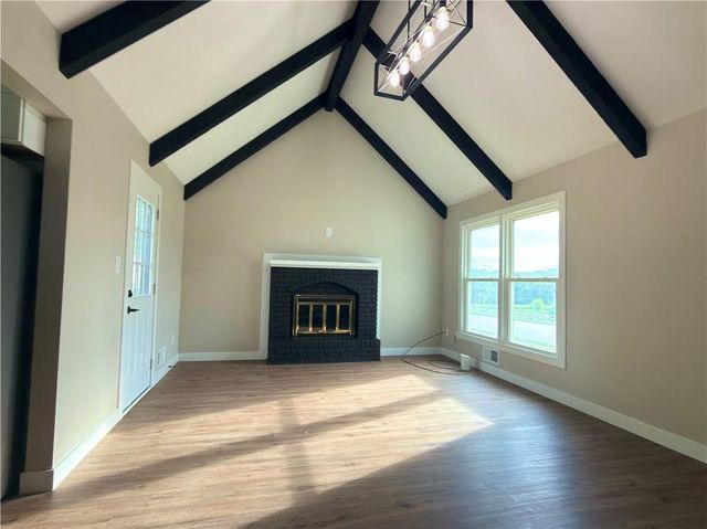 16001 E 30 Street, Independence, MO 64055