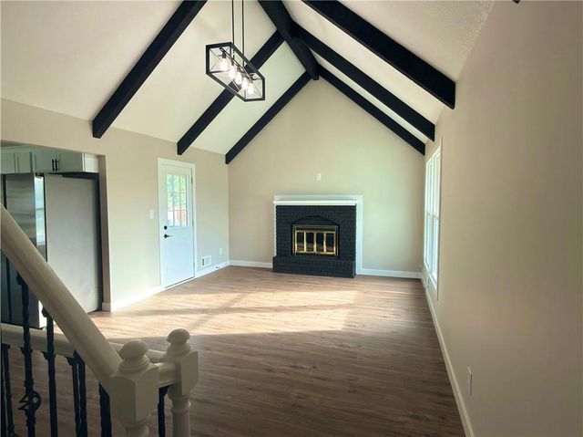 16001 E 30 Street, Independence, MO 64055