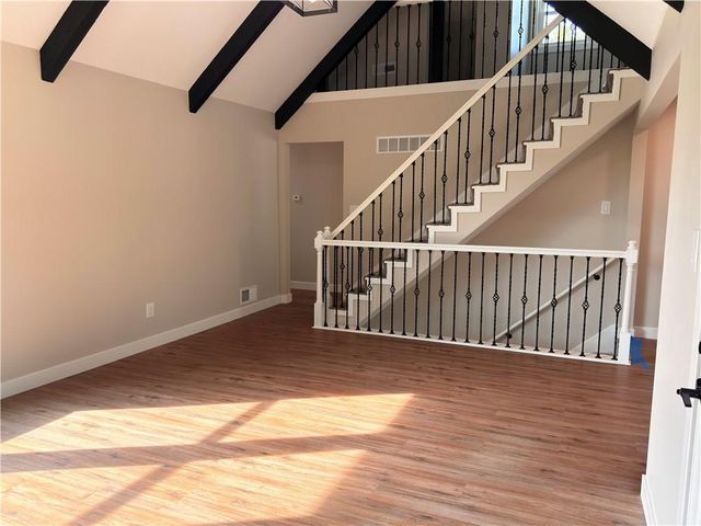 16001 E 30 Street, Independence, MO 64055