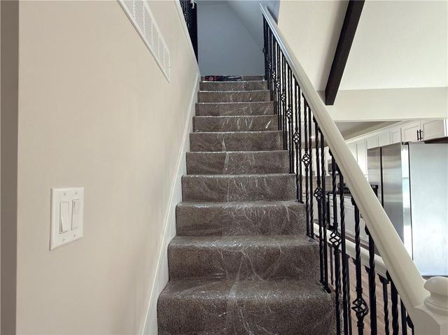 16001 E 30 Street, Independence, MO 64055