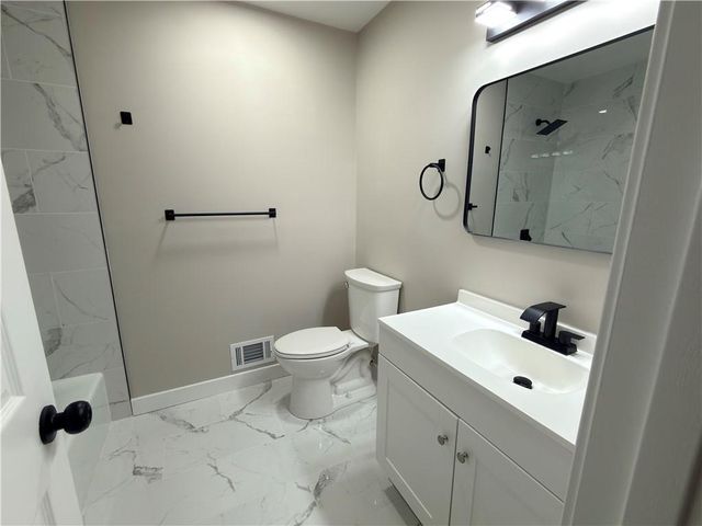 16001 E 30 Street, Independence, MO 64055