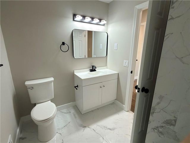 16001 E 30 Street, Independence, MO 64055