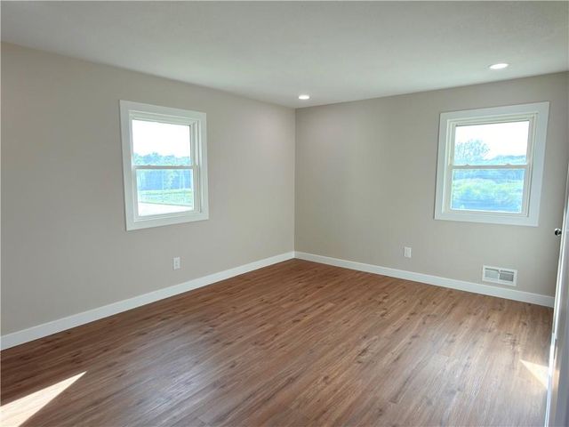 16001 E 30 Street, Independence, MO 64055