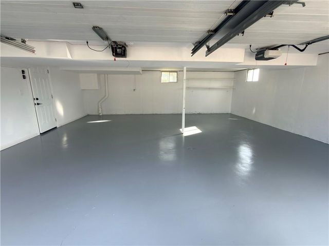 16001 E 30 Street, Independence, MO 64055