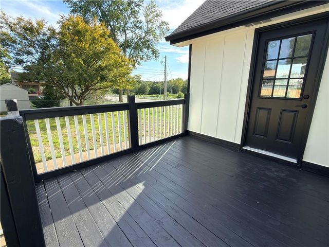 16001 E 30 Street, Independence, MO 64055