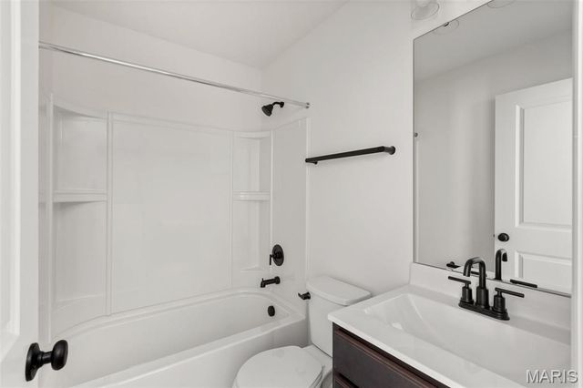 114 Day Lily Lane, Wentzville, MO 63385