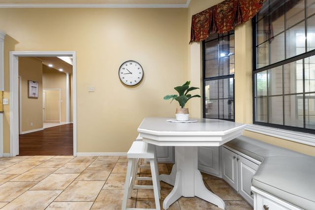 80 Sugar Creek Place, Woodway, TX 76712