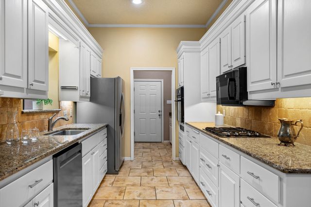80 Sugar Creek Place, Woodway, TX 76712