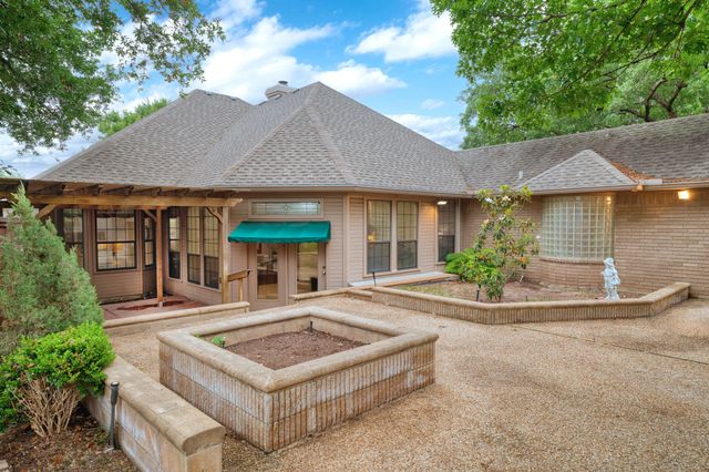 80 Sugar Creek Place, Woodway, TX 76712