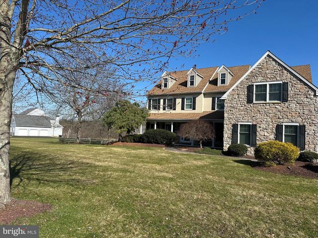 116 BRINKLEY DR, Sellersville, PA 18960