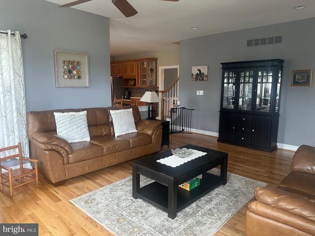 116 BRINKLEY DR, Sellersville, PA 18960