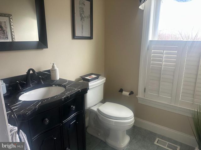 116 BRINKLEY DR, Sellersville, PA 18960