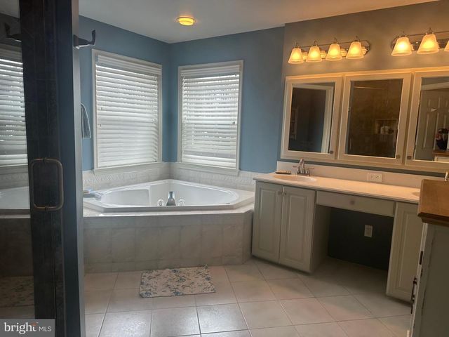 116 BRINKLEY DR, Sellersville, PA 18960